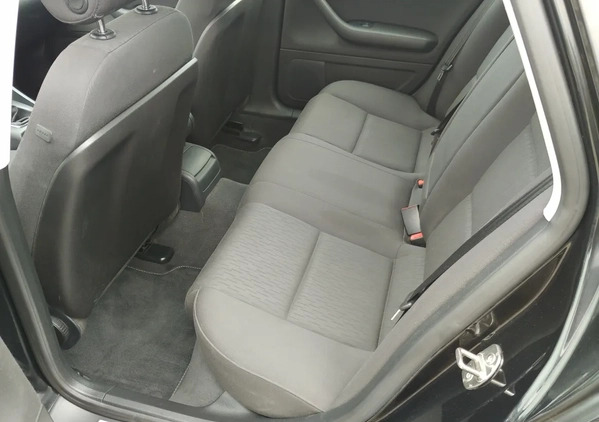 Audi A4 cena 23900 przebieg: 179309, rok produkcji 2007 z Radom małe 596